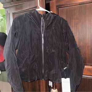 Lululemon Black Insulated Hiking Jacket - NWT Size 4